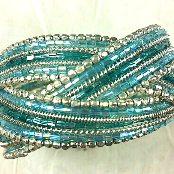 Bracelet Turquoise blue Glass & Silver bulge and seed Bead multiple strand cuff - Picture 7 of 8